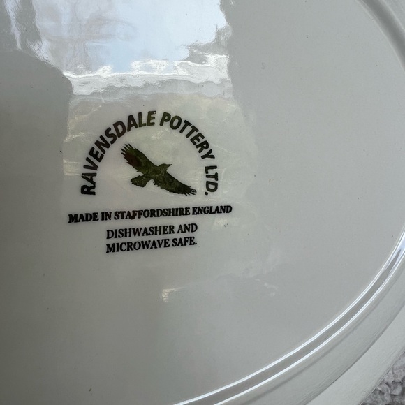 Ravensdale Pottery LTD Accents Vintage Ravensdale Pottery English
